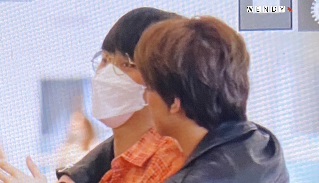 maplechoco148's tweet photo. 사귀나봐
#맠동 #markhyuck #markchan https://t.co/1PBylwRSoI