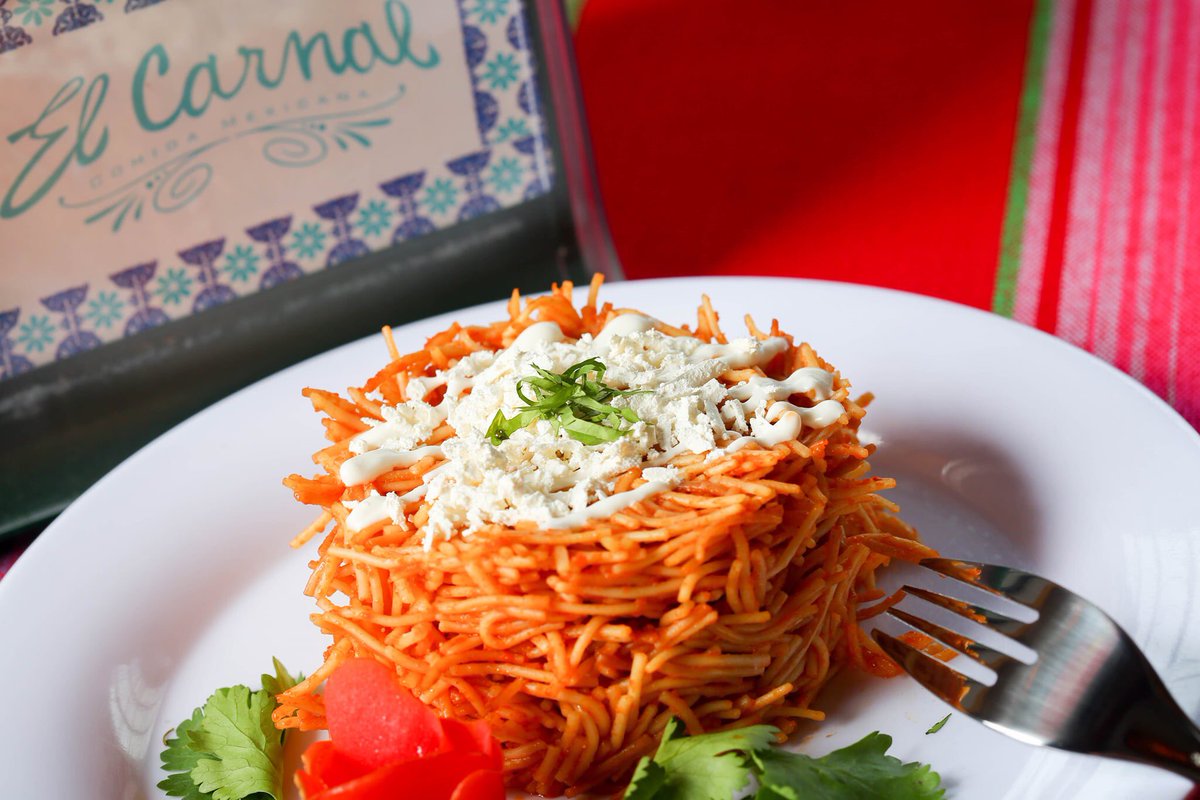 ElCarnalMx's tweet photo. La vida es una combinación de magia y pasta. Federico Fellini. 🍝 Y tú ¿qué opinas? Retweet si te gusta la frase. #ElCarnalMx #Fideos #FelizMiércoles #sopasecaldos #fideossecos #sopas #vegetariano #comerfideos #love #LoveFood #ElCarnal #CDMX #DondeComer #Restaurant https://t.co/VAe8wy11vv