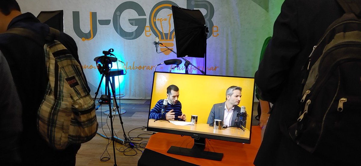 OcCastilloC's tweet photo. @Pizu ya es famoso, ya sale en la tele y por eso ya ni habla... #nocierto, más bien estamos viendo lo que #UGob está presentando en el #EShow2020 https://t.co/bJLlIdArsR