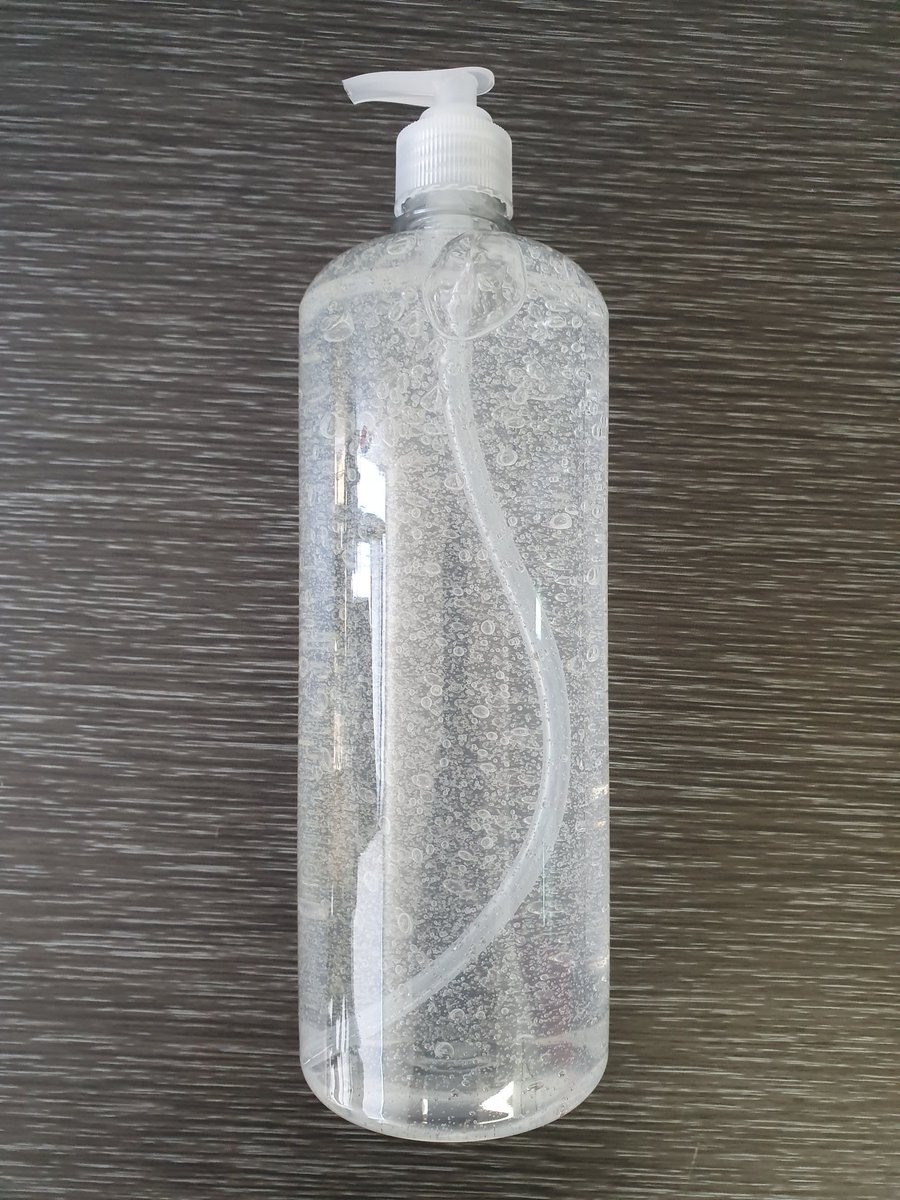 ttradingmx's tweet photo. @MixcoacDF Buenas tardes vecinos 
Tenemos stock de Gel antibacterial en presentación de 1 L al 65%, se adjunta ficha técnica $90 , entregas en sucursal Felix cuevas del Valle https://t.co/XTM2Q9jCWH