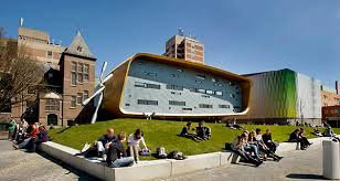 In samenspraak met de RUG worden de studies geneeskunde, tandheelkunde en bewegingswetenschappen tot 4/4 stopgezet. Dit omdat we alles op alles zetten om het nieuwe coronavirus buiten het UMCG te houden.  <a href="/univgroningen/">University of Groningen</a>  
Meer informatie: bit.ly/2IBhxLG