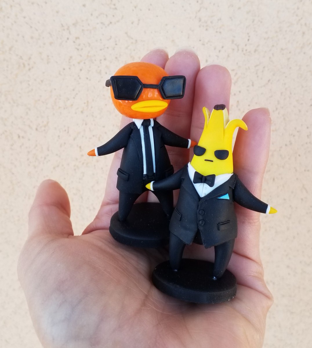 gyal73's tweet photo. Made Contract Giller &amp; Agent Banana out of clay, they kinda cute...but still very dangerous!!! 🐡🍌
@FortniteGame #agentbanana #contractgiller #fanart https://t.co/hQvTR3gFbN
