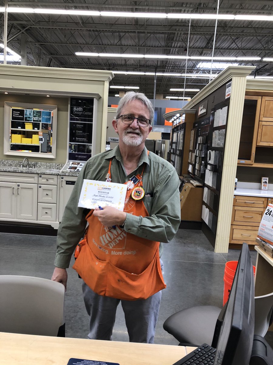 randyv73gmailc1's tweet photo. Another Quality of Estimate Rockstar in Burleson!!! Thank you Joe! @thd8438 ⁦@cooperinstalls⁩ ⁦@laroldan32⁩ ⁦@superdave427⁩ ⁦⁦@MattBare_HD⁩ ⁦@LarissaGreenTHD⁩ ⁦@gardendivacgood⁩ #TakeyourShare23 #Whybuythd #Serveupservices https://t.co/kljuYeWmQD