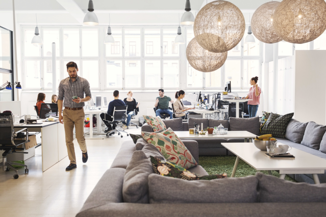 KellyOblitas's tweet photo. @ArubaNetworks has announced its new roaming service, Aruba Air Pass! Click to get a sneak peek of and learn what it can mean for the enterprise. https://t.co/TbN4F7Heki https://t.co/gGaPl6nwwt