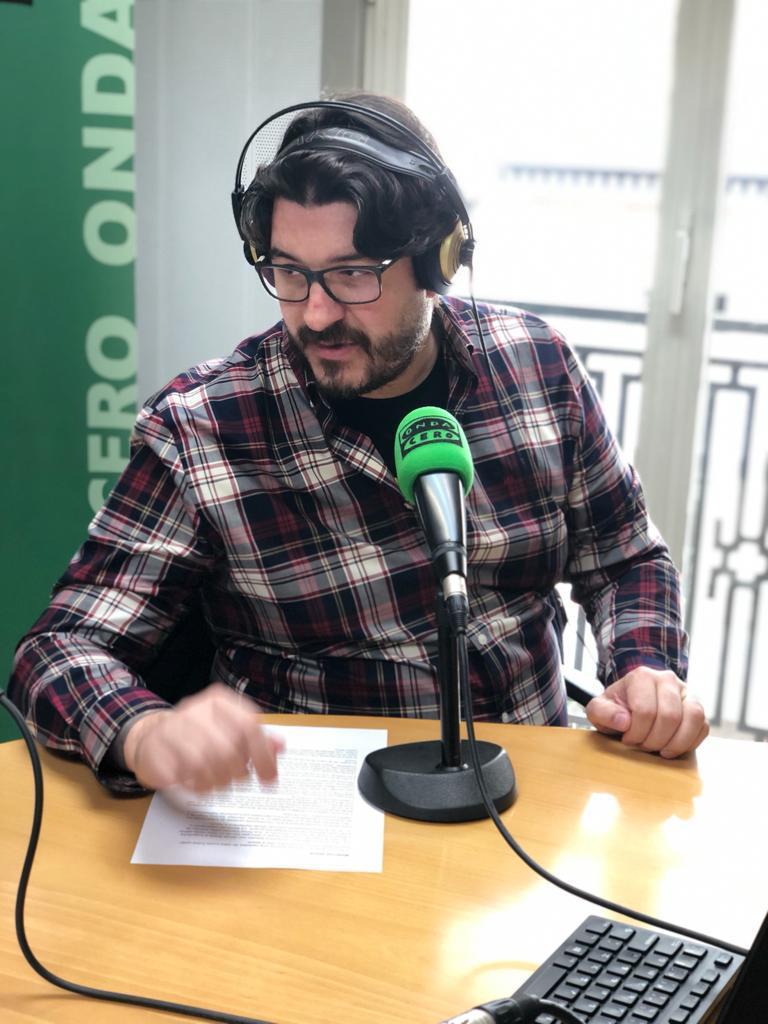 ondacerolarioja's tweet photo. #LabrujuladeLaRioja  
¿Sabes que es la #manodebuda ? Descúbrelo con @Aitor_Esnal en el programa de hoy a partir de las 19:15 porque hoy toca #Gastronomía con Marisa Salcedo en👇🏼 https://t.co/Vth21UfKUc https://t.co/MwBfQAvPyy