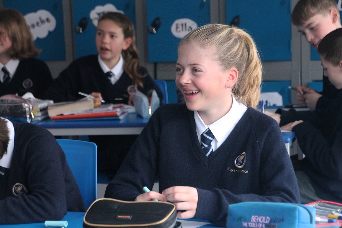 KingsCollPrep's tweet photo. Inspired by her #Frankenstein-esque novel, #StrangeStar, author @emmac2603 joined us yesterday for a spine-chilling workshop on #gothic fiction. Our Year 7 pupils were fascinated by the genre and even had a go at devising their own frightening monsters. @KH_Library https://t.co/85j8iHpgTG