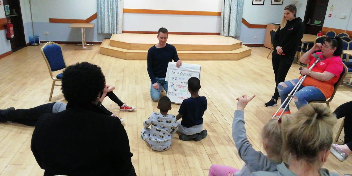 Jump2it_SSF's tweet photo. Our @stmarysmaryhill  @Jump2it_SSF Families being taught about the importance of wellbeing. Thanks to our @SSF_2000 Wellbeing Ambassador programme. Supporting healthier lifestyles while #makingadifference https://t.co/XUpTc4t93B