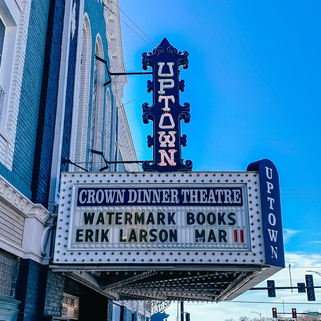 Watermarkbooks's tweet photo. TONIGHT join bestselling author @exlarson & Ed O'Malley for a discussion of #TheSplendidAndTheVile at the @CrownUptown !!
โ
Get tickets @ https://t.co/9zkwzrkadB
โ
@TheKLC โ @CrownPublishing #WatermarkEvents #IctEvents #WichitaEvents #authorvisit #WinstonChurchill https://t.co/zz08W9HyuV