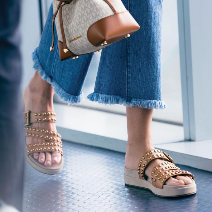 's Media: Walk this way: sandal season is here! https://t.co/VHlDN9juIZ #MichaelKors https://t.co/t19xBTRyfg 's Media: Walk this way: sandal season is here! https://t.co/VHlDN9juIZ #MichaelKors https://t.co/t19xBTRyfg