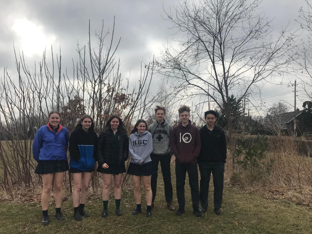 delazzarihsc's tweet photo. Bio students on a walk to our @HillStrath naturalization area. Choosing the best spot to plant their native wildflowers in late May. They have already started their indoor experiments in class. #pblcanada https://t.co/J69Fc1s1jF