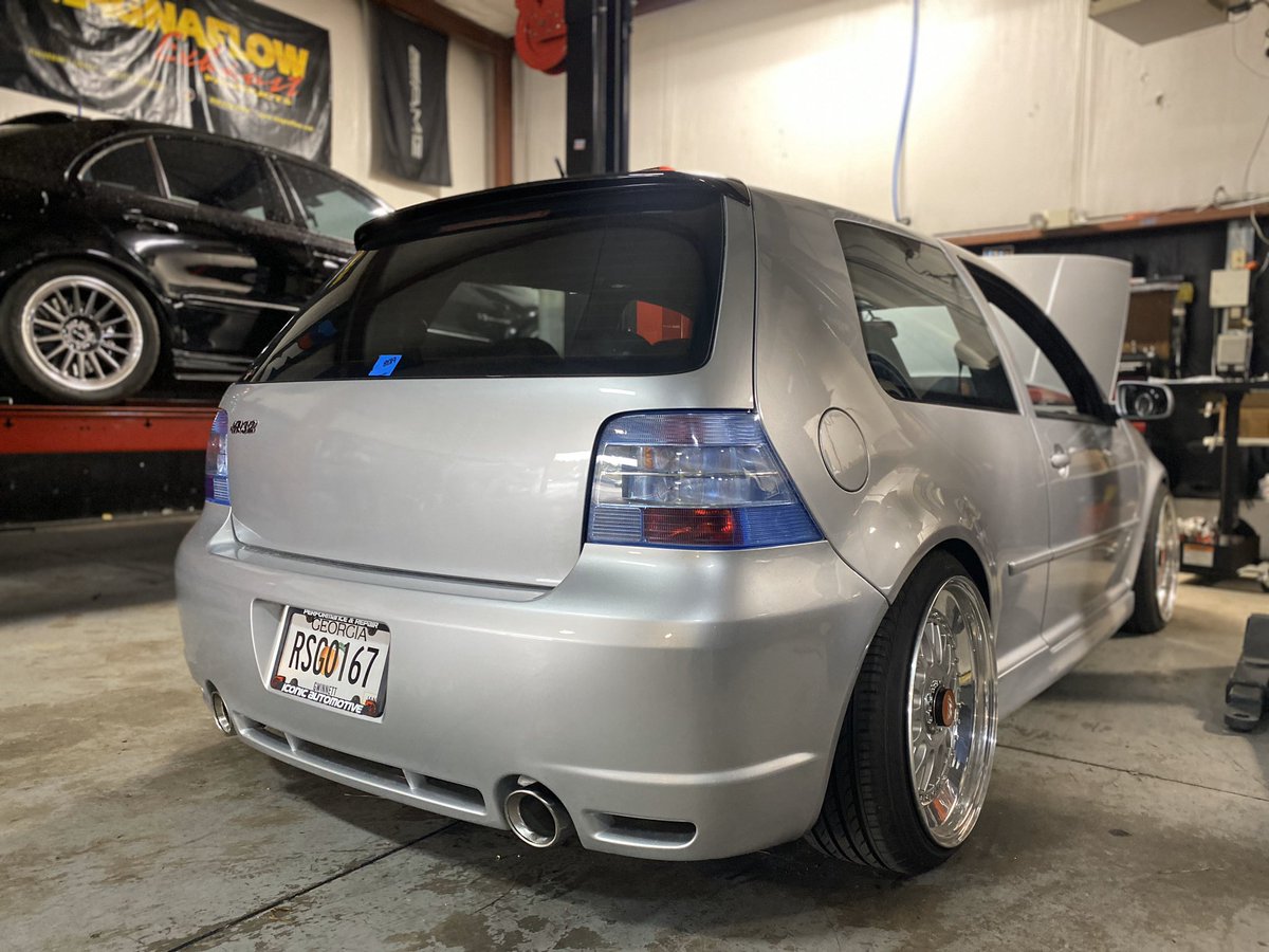 IconicAutoATL's tweet photo. Volkswagen Golf R32 getting new headers installed 🔧🏁

#iconic #automotive #performance #repair #service #liquimoly #volkswagen #golf #r32 https://t.co/E6v5x0yGcE