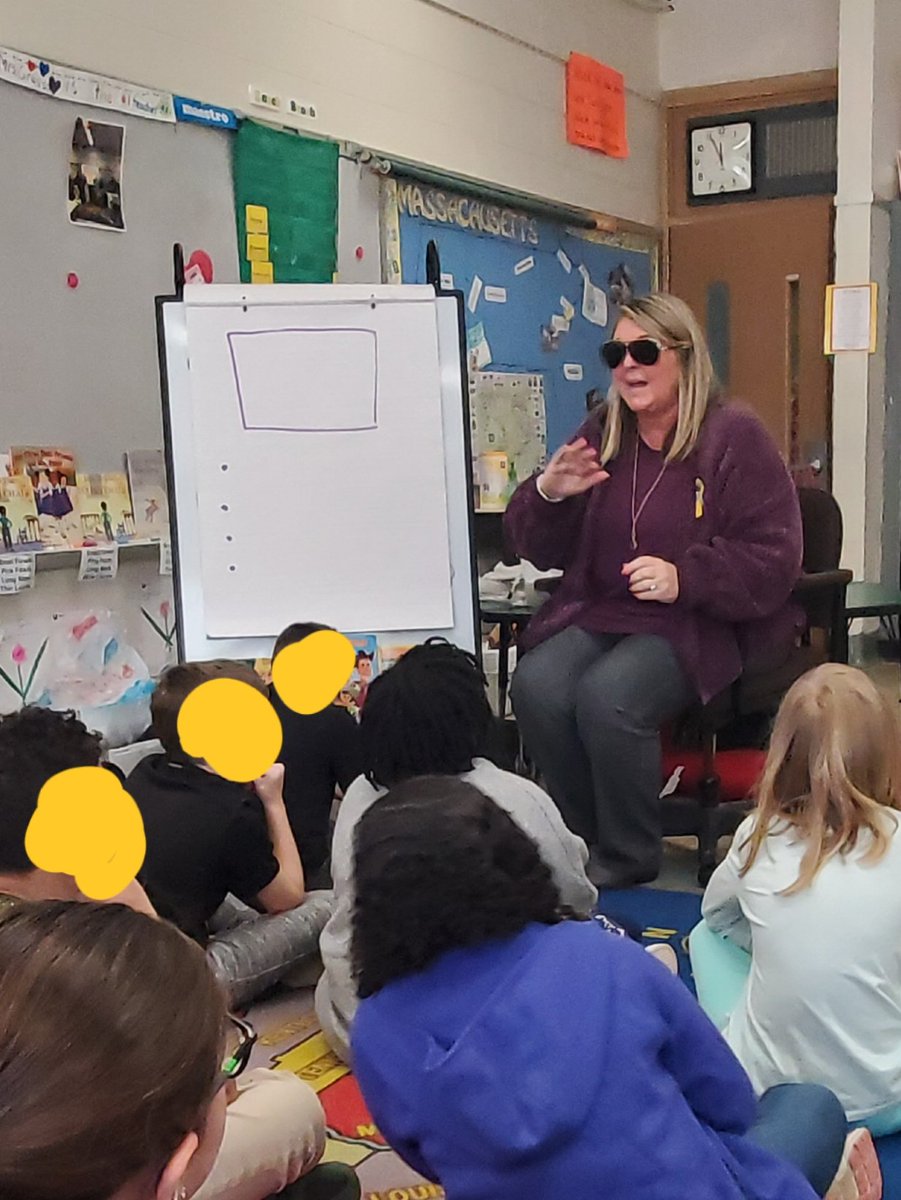 eileen_sprague's tweet photo. Mrs. Grasso shows her third grade @HansenHawks how read narrative nonfiction with two different 'lenses' during readers workshop! ....Reading to understand the story and reading to learn information. @StoughtonPS #tcrwp @TCRWP @ClareLandrigan @ReadWithHart https://t.co/cQTXvjbxMQ