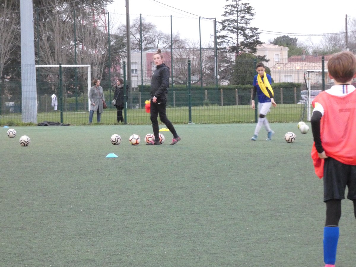 LigueFootballNA's tweet photo. [Formation] 📚 Certification du #CFF2 des #BMF #Apprentissage au Centre Technique du #Haillan ⚽️ https://t.co/gmc8yyFSFq