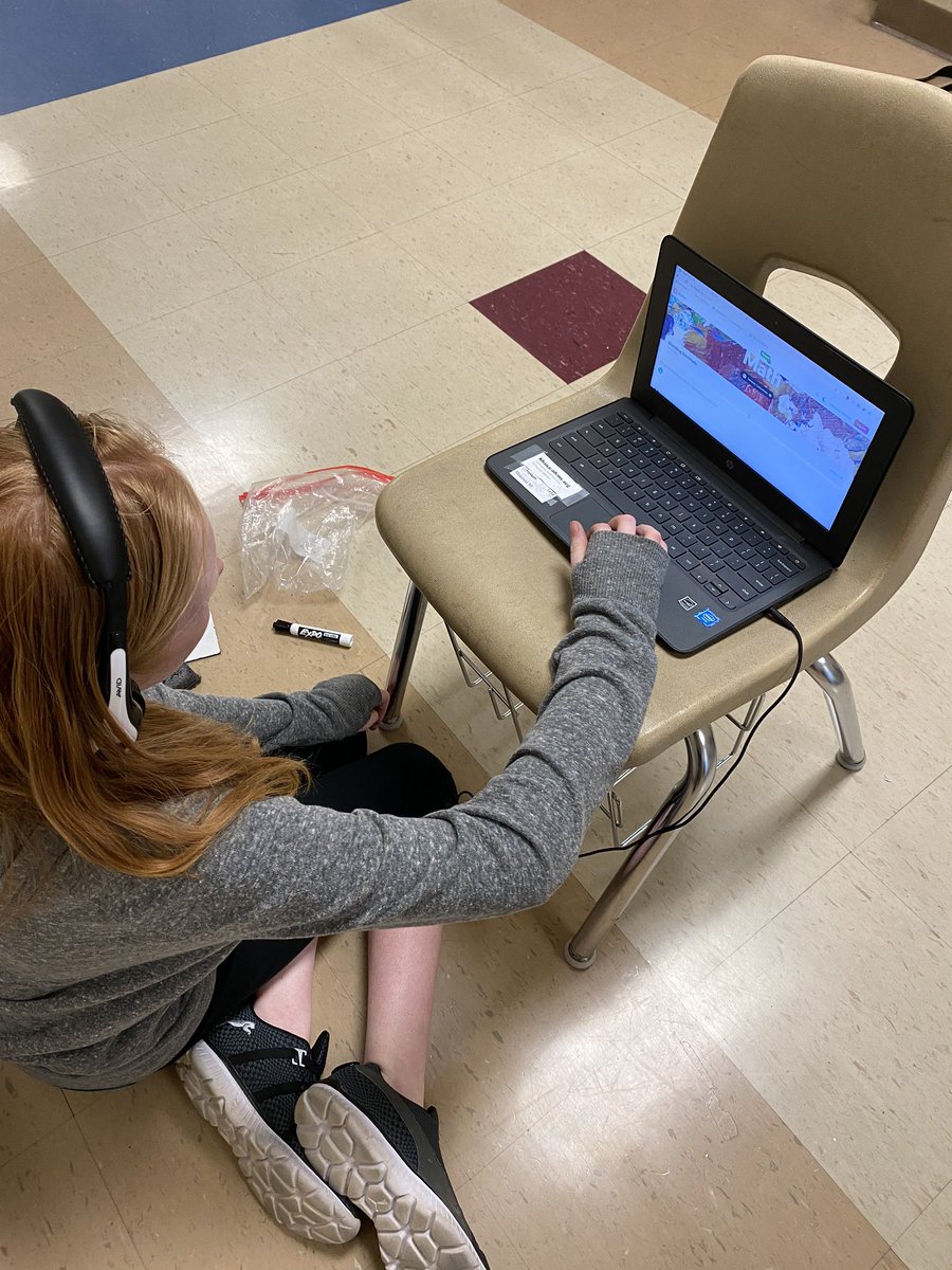 melcederblom's tweet photo. Using Flipgrid to teach our peers how to divide decimals by creating a tutorial. @officialSPS @WilsonsCreekInt @DrKarynChristy #curriculum #cultureclimate https://t.co/Jd2pg3fdp7