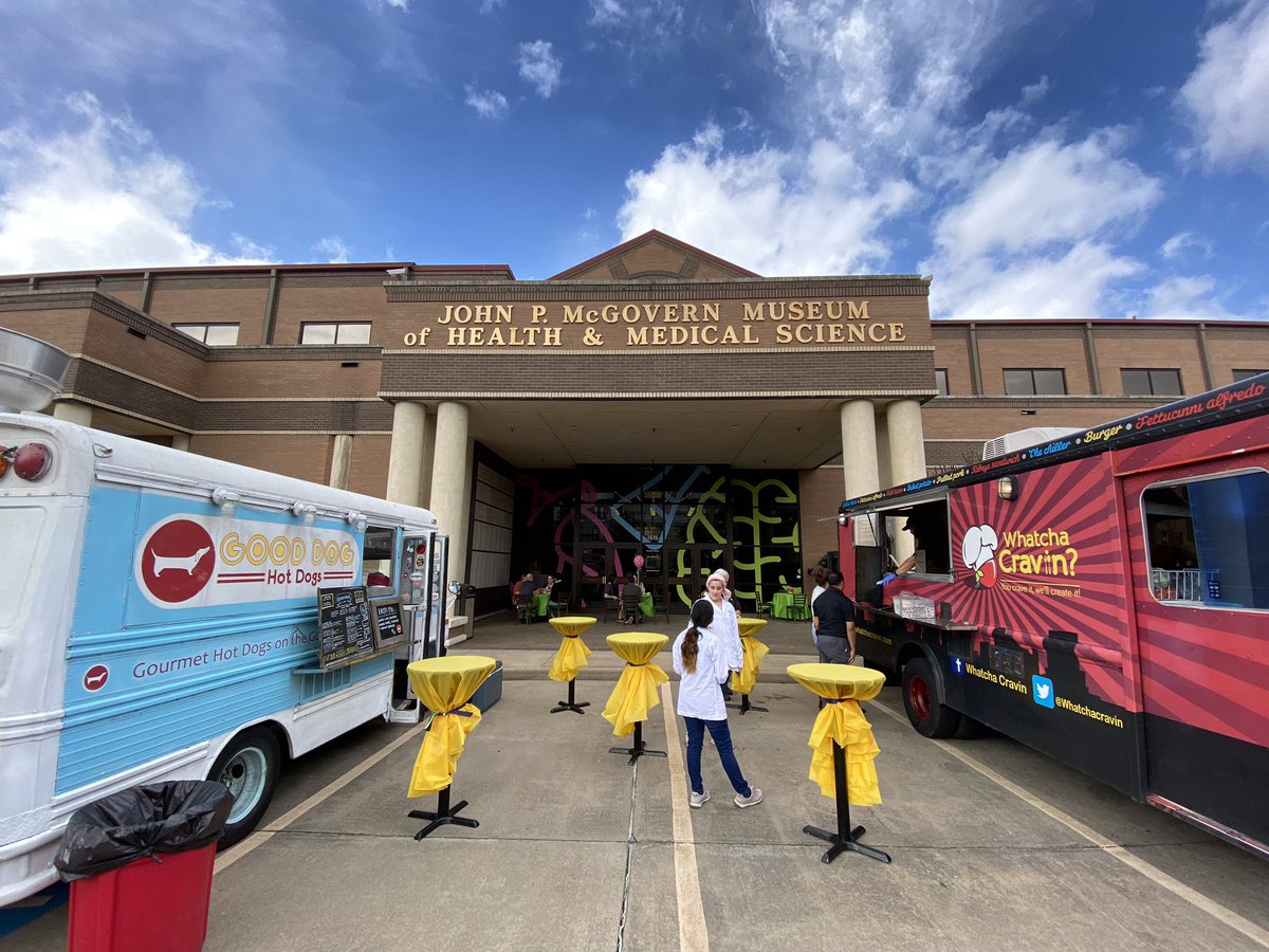 GoodDogHouston's tweet photo. Happy #Humpday y’all!! We’re posted up at @thehealthmuseum with our good pals @WhatchaCravin today until 3pm or we sell out!! Come on down!! We’ll be here tomorrow (3/12/20) too! #FoodTruckLife #HealthMuseum https://t.co/TuIlBKnVVj