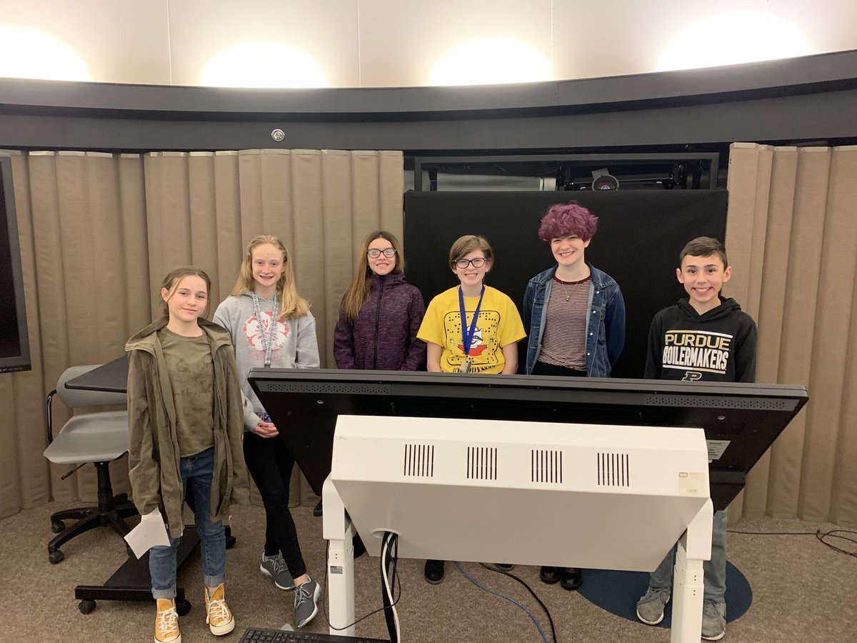 mr_funk30's tweet photo. Here are a few of the 7th-grade students that presented their Star Stories in the Educational Theater on Monday.  Great job! https://t.co/mIKZZEMF8d