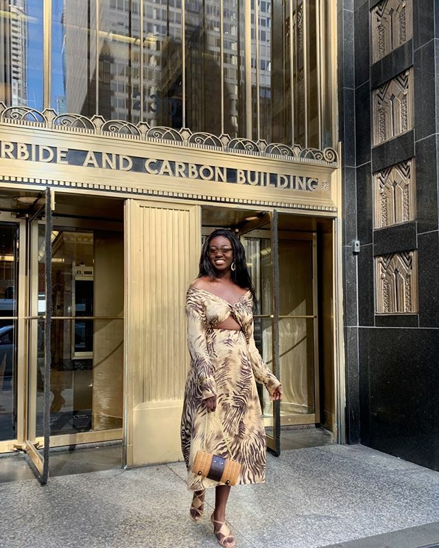 thebengtheory's tweet photo. The city girl life is calling my name 🔊! ___________________________________________________⠀
⠀
Winter is definitely the time to plan your spring looks and I am beyond ready to show out. 
___________________________________________________  Outfit  S… https://t.co/79dtBgOtKv https://t.co/8Lb2jPHPJF