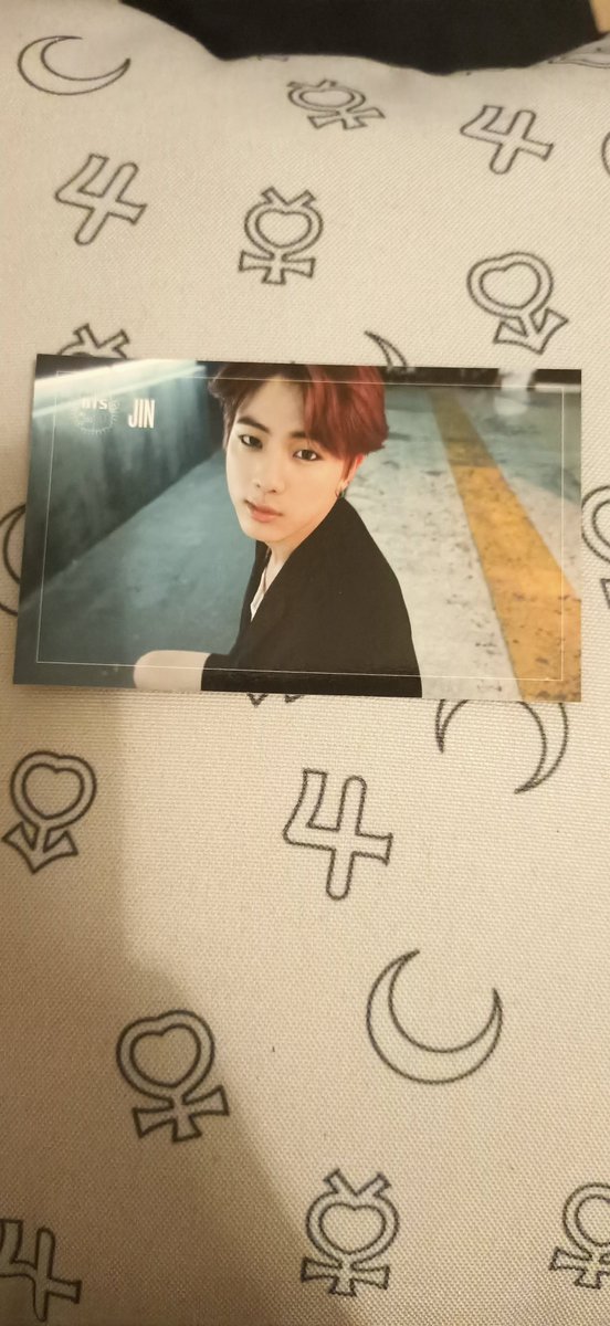 Mistyjk1's tweet photo. WTT
Have : Jin (DARK&amp;WILD)
Want : Jungkook or Suga equivalent
WW : Yes ✅
Location : France
#bts #MOTS7 #pctrade #btstrade #kpoptrade https://t.co/a3PFlk9N4m