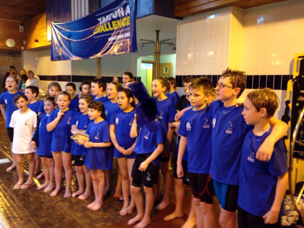 DumfriesASC's tweet photo. #waybackwednesday
A Clyde Coast team from yesteryear...but what year was it❓❓
Any guesses ❓❓
#ccmlrocks #makesomenoise
#onceateamalwaysateam
#TEAM #starsofthefuture
@scotswimwest @ClydeCoastMiniL https://t.co/KwDf7y198f