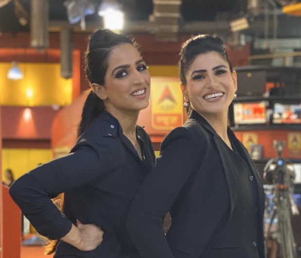 RubikaLiyaquat's tweet photo. Ladies in black 😎 https://t.co/nqeRDSv0cz