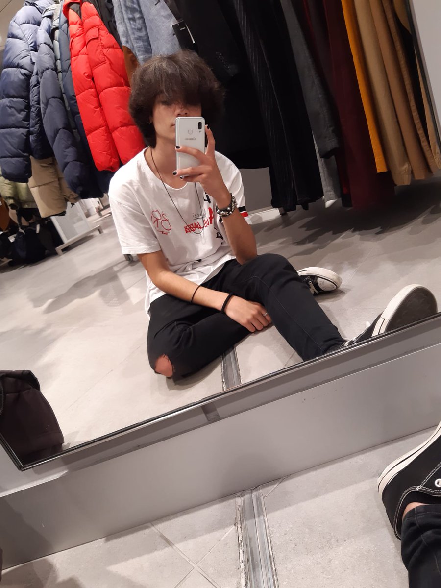deadkisha's tweet photo. Mano eu tou above dessa gente 🌊🥰 https://t.co/hFkMzb6wH4