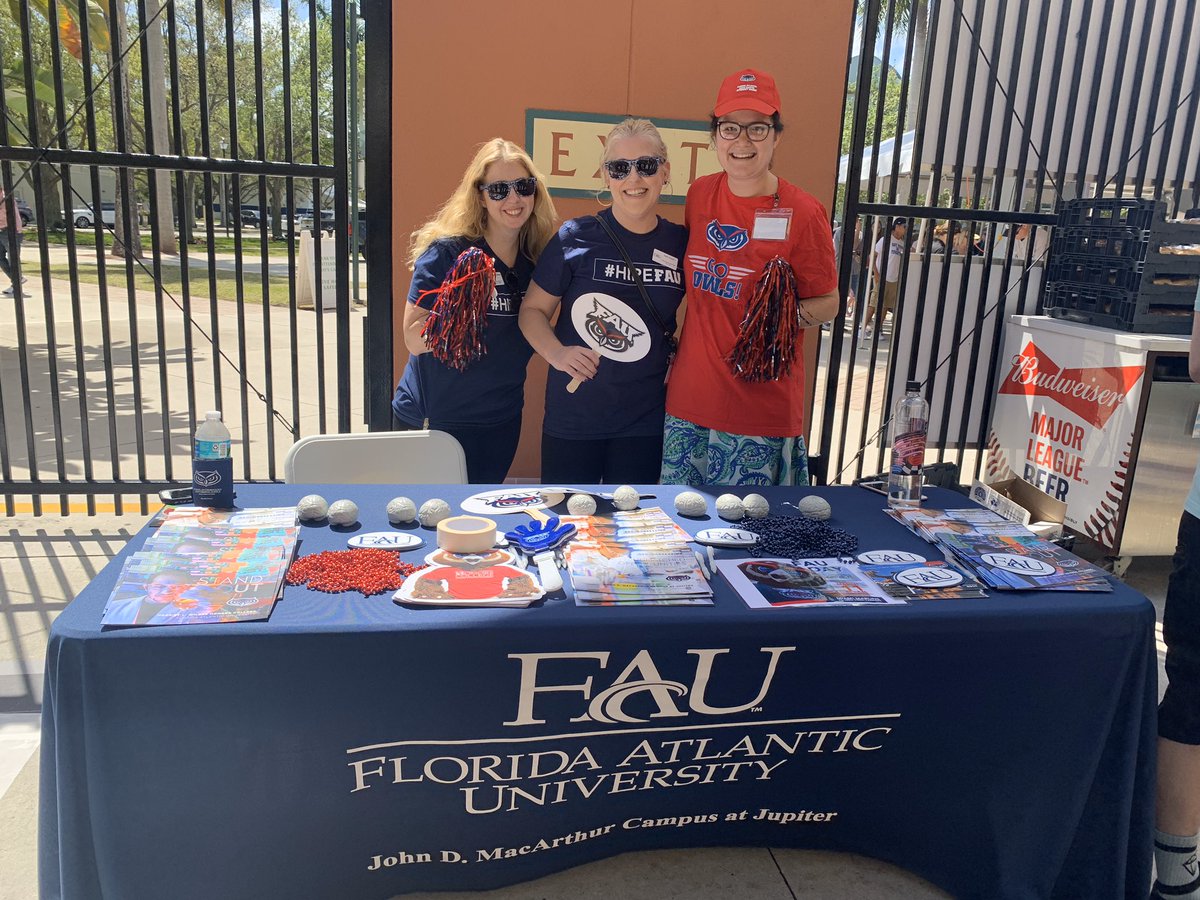 FAUJupiter's tweet photo. It’s #FAUDAY at @RDCstadium! @FAU_Owlsley did a great job throwing out the first pitch! @FloridaAtlantic https://t.co/RZQdclFKTj