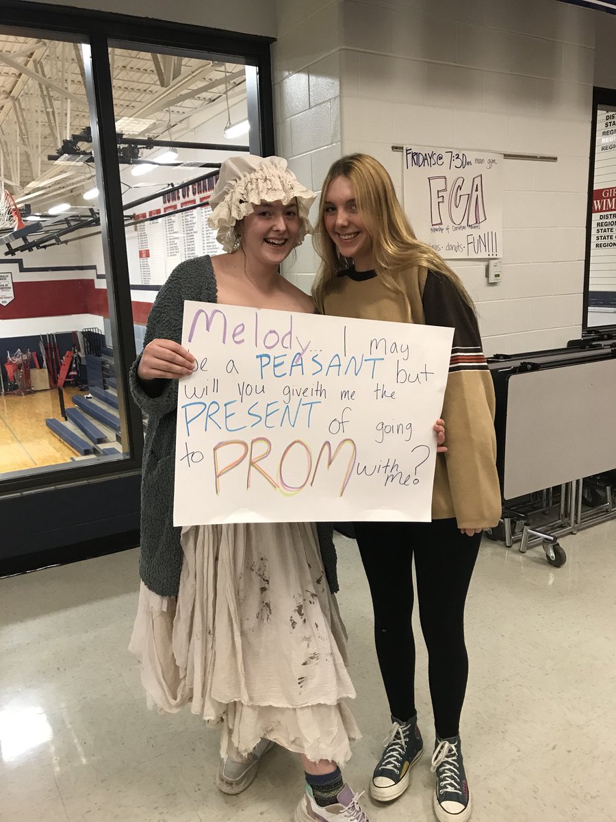 adele_mial's tweet photo. @WHS_PromPlanner just a wee peasant going to prom with milady https://t.co/DrRt0EPaL4