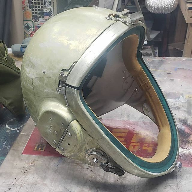 propstohistory's tweet photo. Naked Vac Suit Helmet @expanseonprime @jimmy2props #comingsoon #YouTube #buildvideo #theexpanse #screamingfirehawks #preview #cosplay #cosplayers #propmaking #therpf #3dprinter #3dprinting #3dprinted #contentcreator #maker #makerspace #makestuff #nationofmakers #indianamaker… https://t.co/L4WQfWYtgP