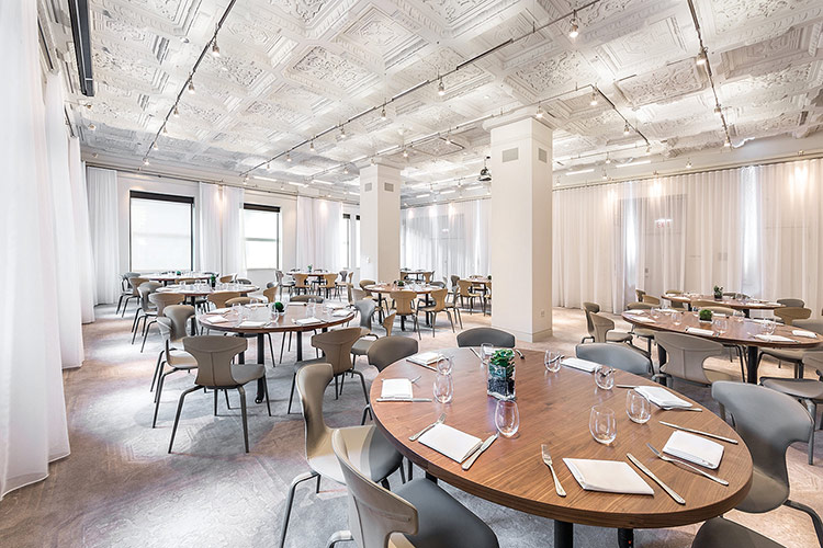 Are your Spring meetings and conferences canceled? Let our Event Specialists find your Fall 2020 replacement venue. 📲 eventspecialists@venuebook.com