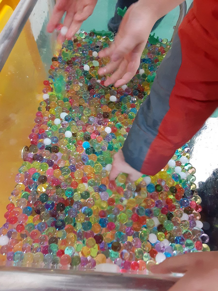 KristiGeno_OT's tweet photo. Orbeez and marbels make for a pretty exciting seek and find sensory experience! #SensoryFUN #baisdOT #baisdchampion https://t.co/u7oGHjEs0A