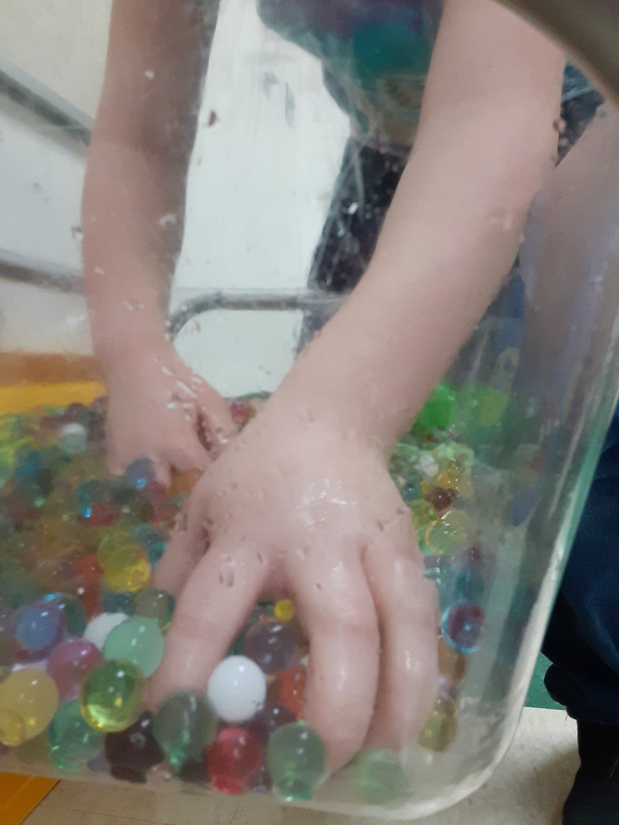 KristiGeno_OT's tweet photo. Orbeez and marbels make for a pretty exciting seek and find sensory experience! #SensoryFUN #baisdOT #baisdchampion https://t.co/u7oGHjEs0A