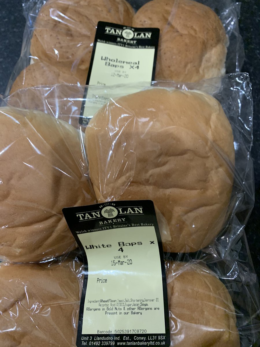 TatwsTrading's tweet photo. Tonight’s tea fantastic @oemetcalfe @PGIWelshBeef burgers homemade Maris piper chips #tanlan fresh baps & salad 👌👌👌👌👌👌 https://t.co/b0ygTjREmo