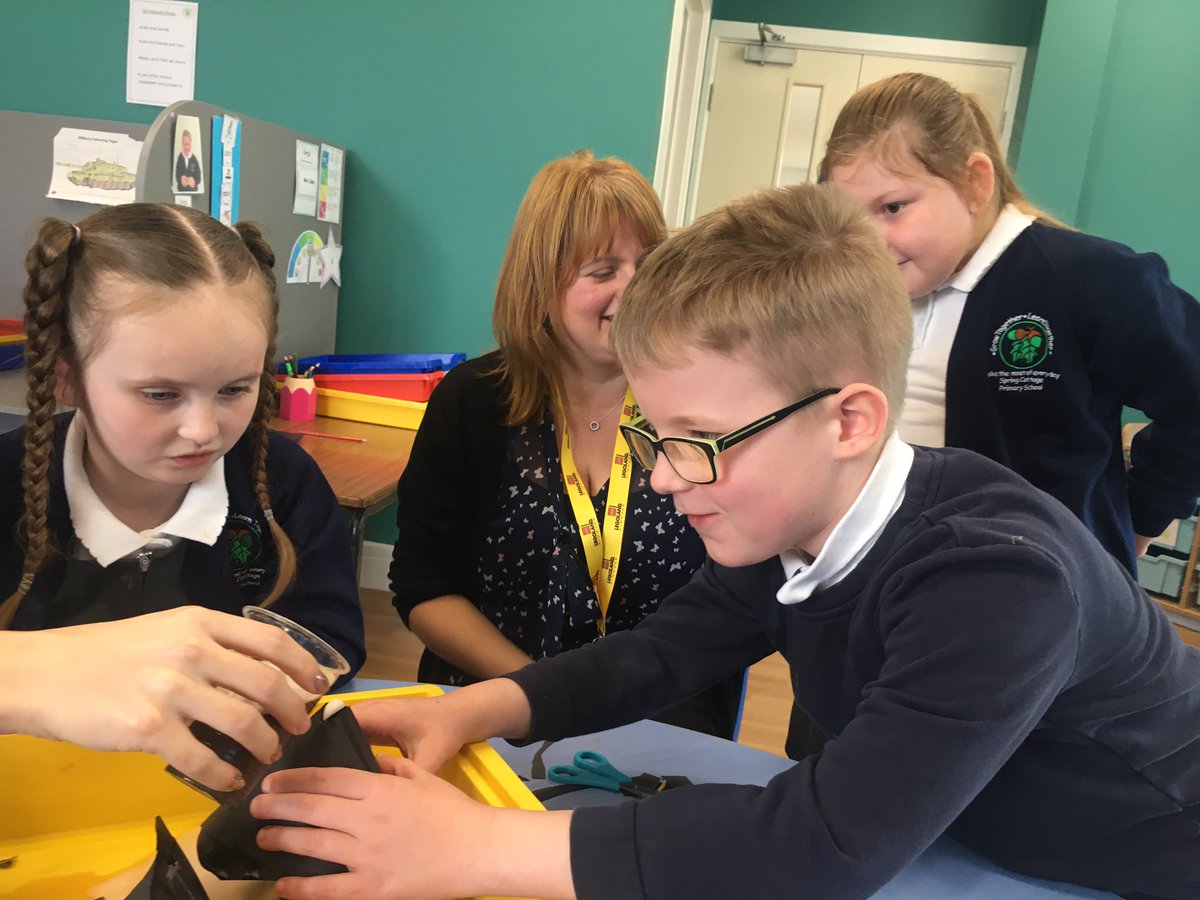 SpringboardSCPS's tweet image. We have been having fun creating an exploding volcano 🌋 and building bridges this afternoon #Springboard #Springcottagescience #STEM