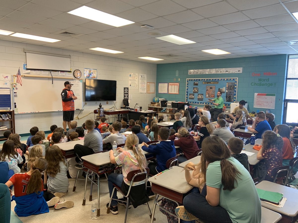 Hank__Cherry's tweet photo. A lot of interviews the week after winning the Bassmaster Classic. This is by far one of the coolest though! I got to talk to Christian’s 4th grade class today. #dontblend #classicchamp @bassmaster https://t.co/FSNCleDlsw