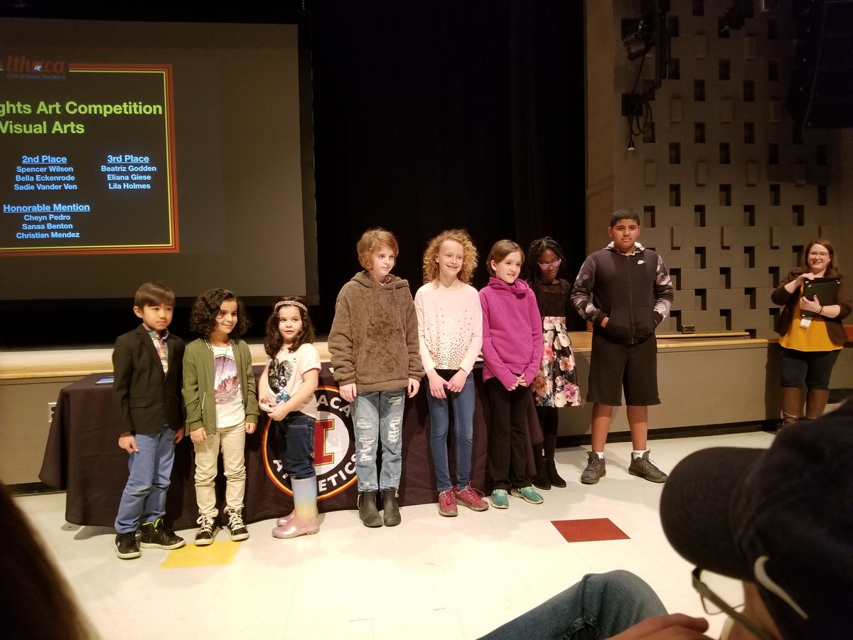 evans_vevans's tweet image. These photos show some of the incredible kids at Boynton Middle School who receive Certificates of Commendation from the ICSD BOE last night for outstanding accomplishments. #ICSDEquity #IthacaNYSchools @BoyntonMSIthaca @LWrightICSD