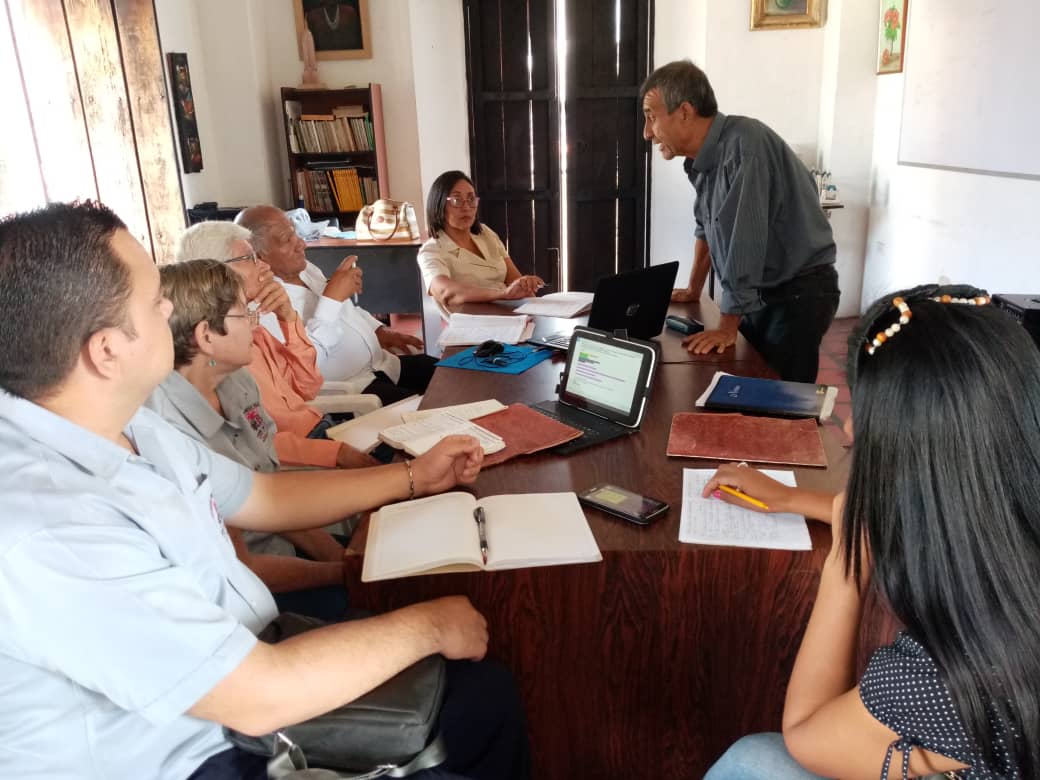 ConcejoFMiranda's tweet photo. #ReporteMunicipal || Comisión de Investigación del Área de Humanidades, Letras y Artes de la Coordinación Territorial UNERG, núcleo Calabozo, realiza Mesa de Trabajo sobre Socialización del Diseño Curricular del Diplomado en Historia Militar de Venezuela. https://t.co/v3nJx4pfYu