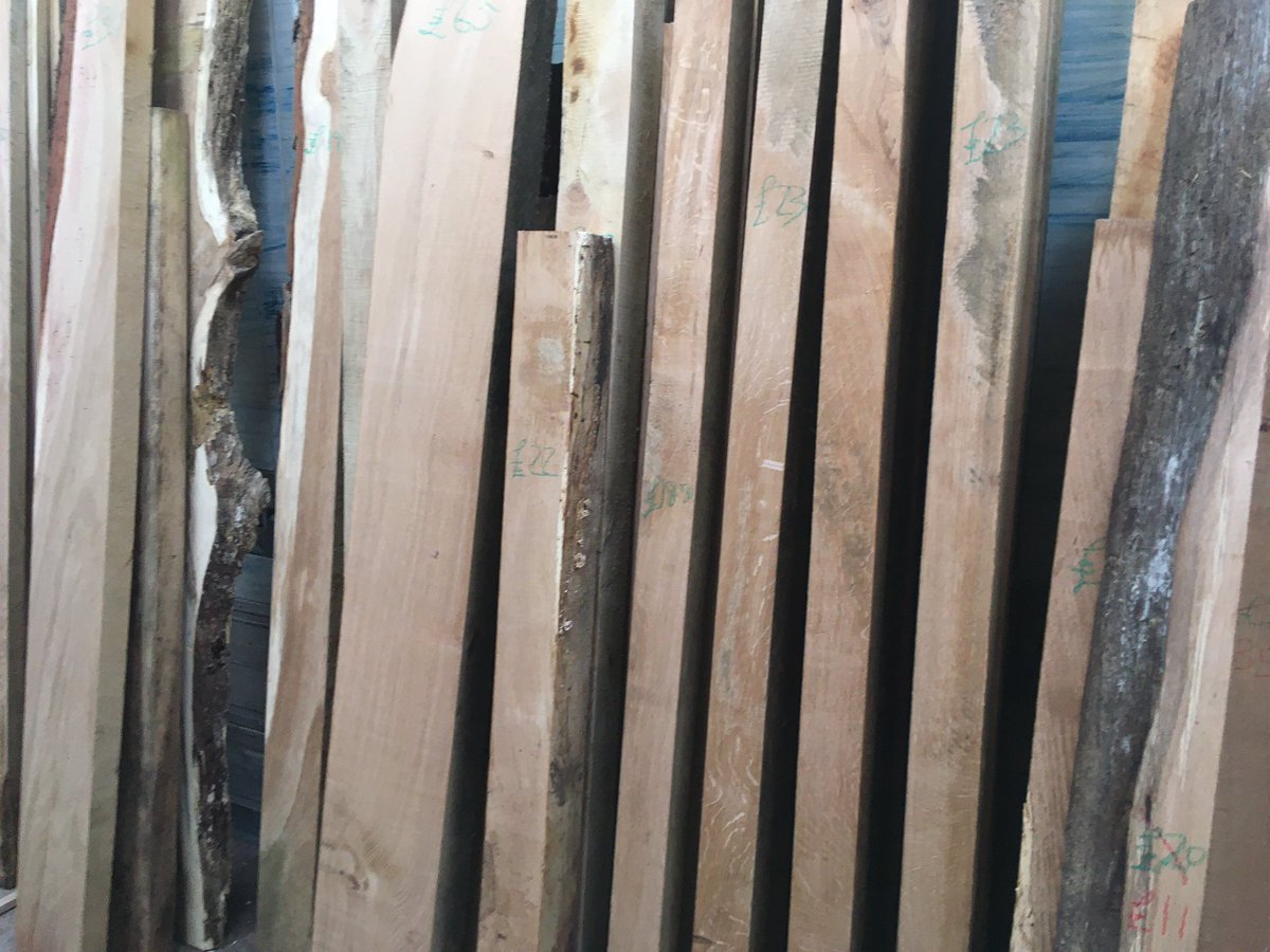 WenTimberCentre's tweet photo. Today we stocked up the Showroom with Oak! Some interesting and characterful pieces 2 inch and 3 inches thick. Our Oak gap is slowly closing! #hardwoodshowroom #oak #wehavesomein #localhardwoods #stockedup #newport #cardiff #bristol https://t.co/B6xjxYnc8n