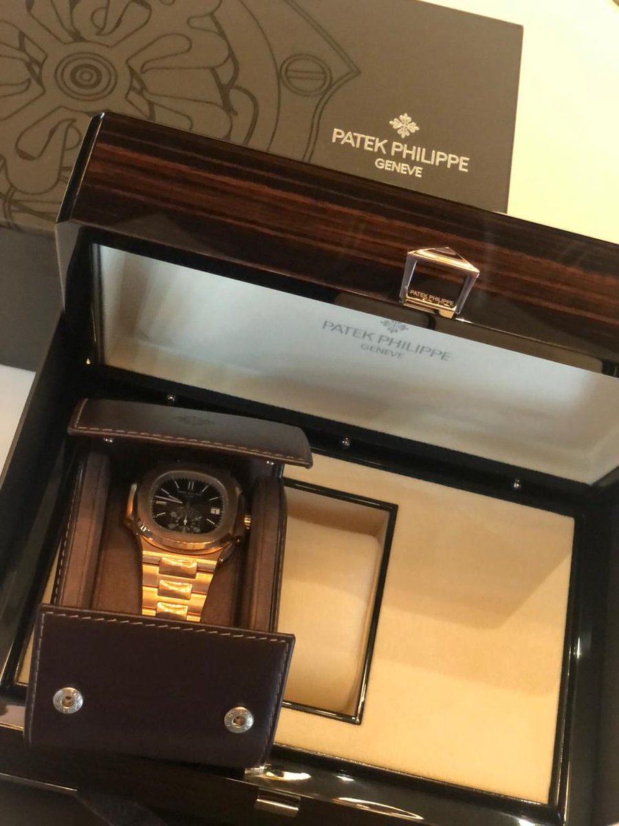 SayyidMA's tweet photo. For Sale 
Patek Phillipe 5980/1r 
Tahun 2019
Brand New
Price 2.460.000.000

#arloji #jamtangan #patekphillipe #selling #jam https://t.co/yMfGypsuzS