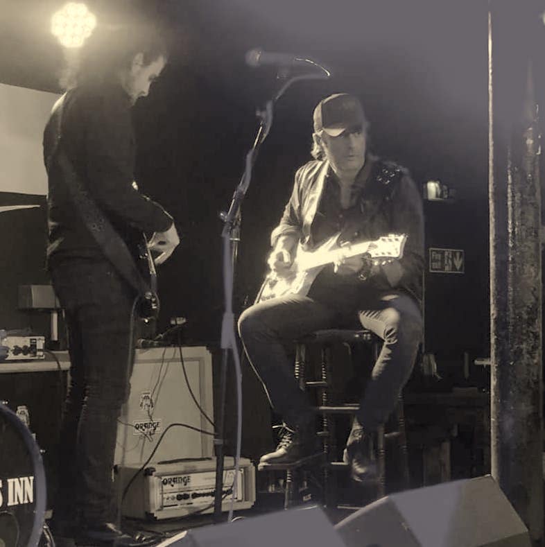 Bow Beehive tweet media