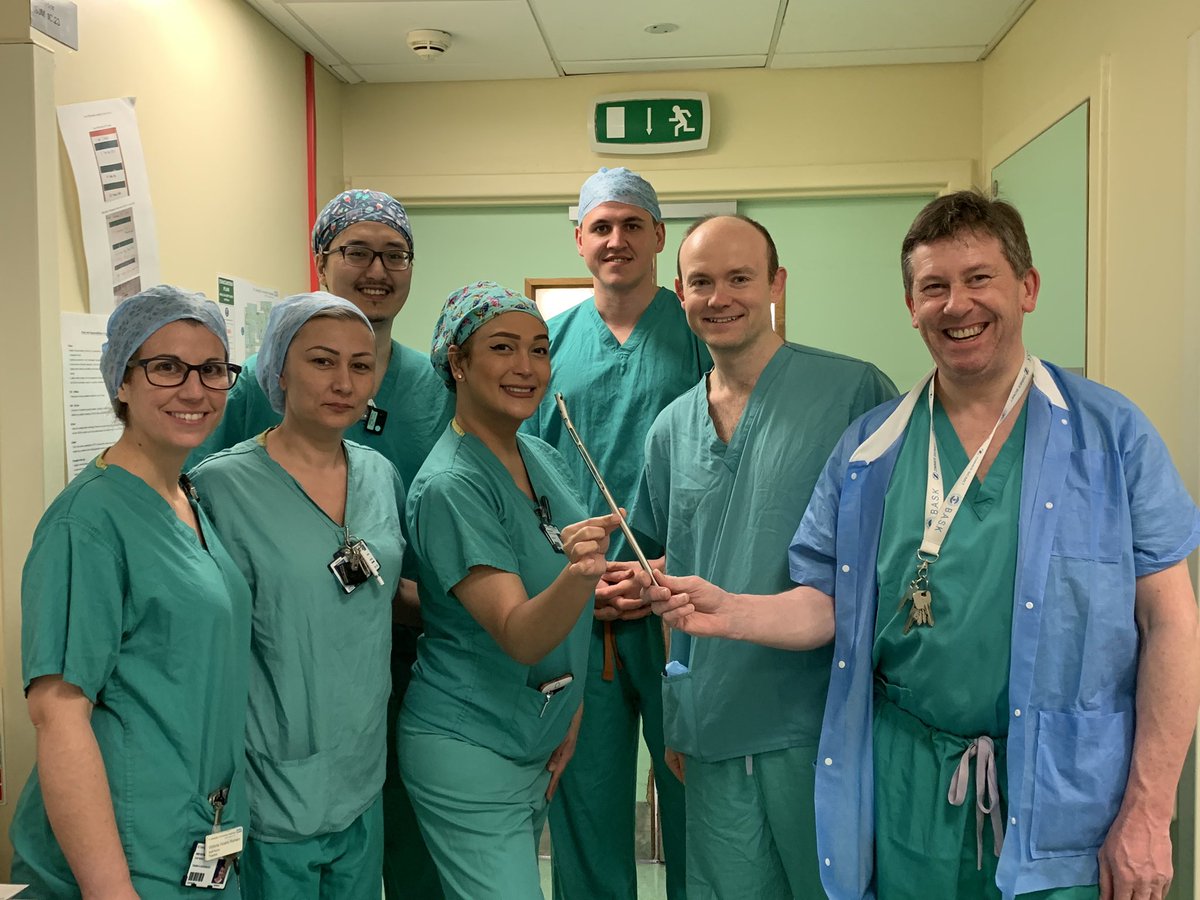 Well done to @StGeorgesTrust <a href="/OrthoGeorgePods/">St. George's Orthopods</a> for performing the UK’s second ever tibial lengthening nail today. #keepcalmandcarryon #goodcare