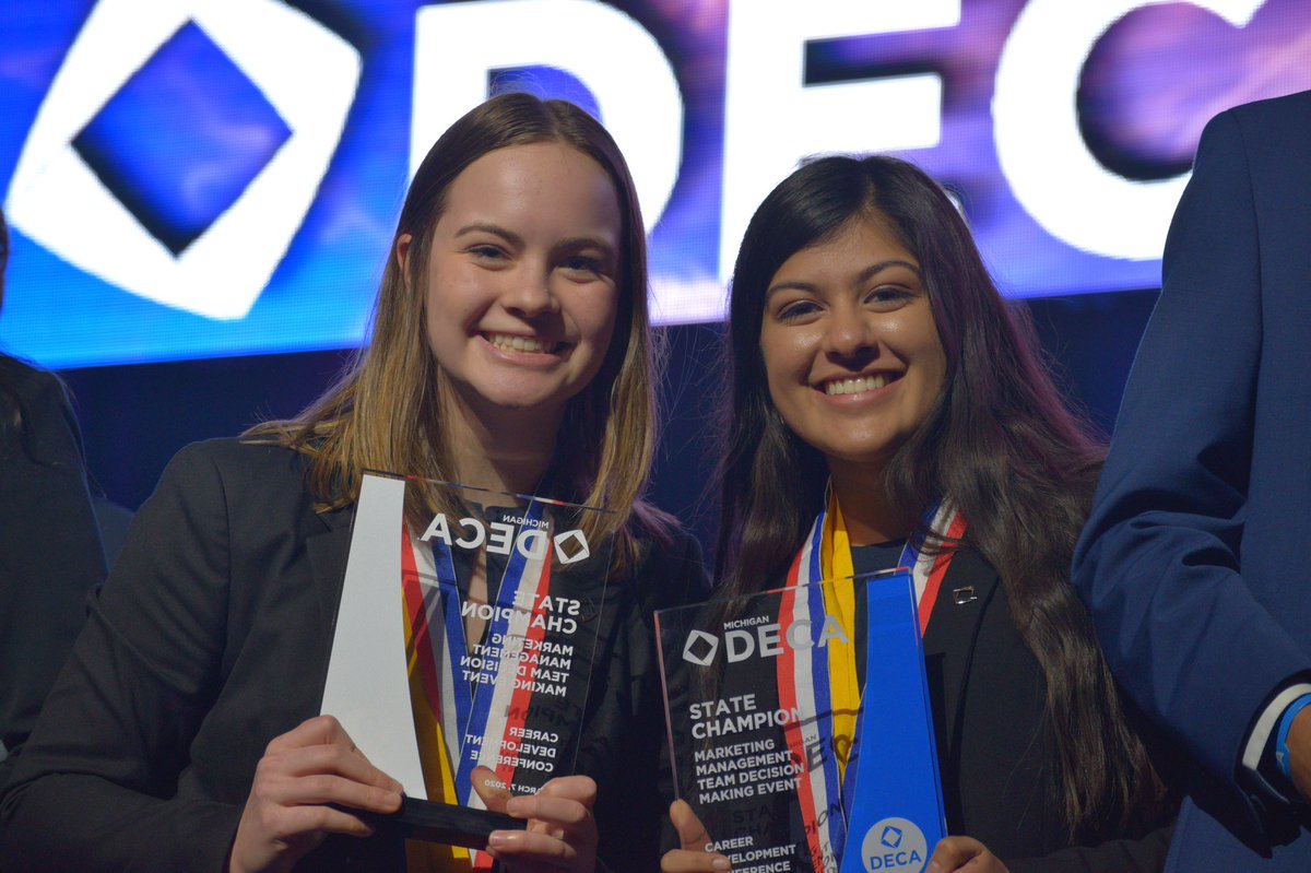 Novi DECA tweet media