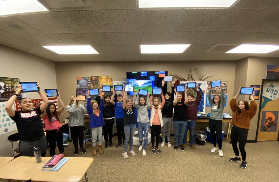 mandanschools's tweet photo. The MMS Classrooms were buzzing for the #MandanHourOfCode. Mr. Long’s class had a blast! https://t.co/bxMvYEbrEQ