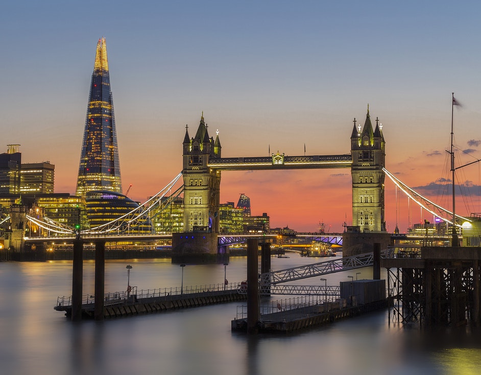 londontoolkit's tweet photo. Grab yourself one of the best views in London with View from the Shard tickets. You can just go for the view or add on Champagne, a VIP experience or a 24hr ticket on the Hop On Hop Off Bus. From £27pp: https://t.co/EqgUESjdUm #shardtickets #londonviews #whattoseeinlondon https://t.co/s2s8dELTYr