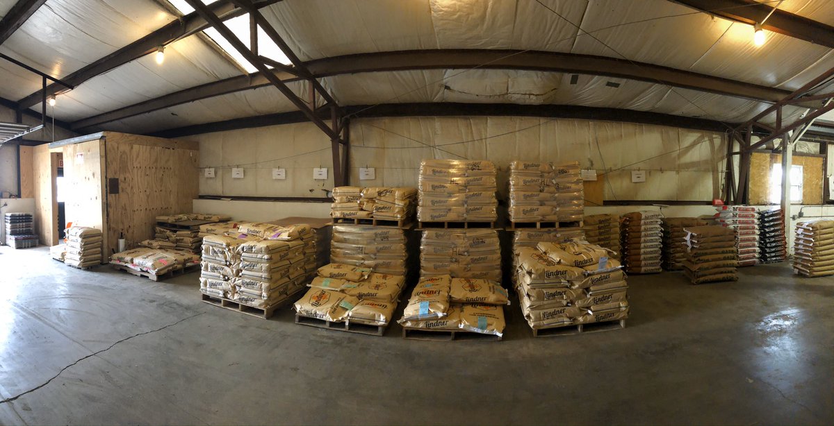 CentralOhioAg's tweet photo. 4-H pigs are starting to fill barns and whether your needing starter feeds to show feeds #EldoradoAgCenter has you covered. #COA #HLC #MatthewsMade #LindnerFed
611 Scud Meal
612 Meal
632 Meal
648 Meal
672 Meal
685 Meal
686 Meal https://t.co/ieY7MSCUJv