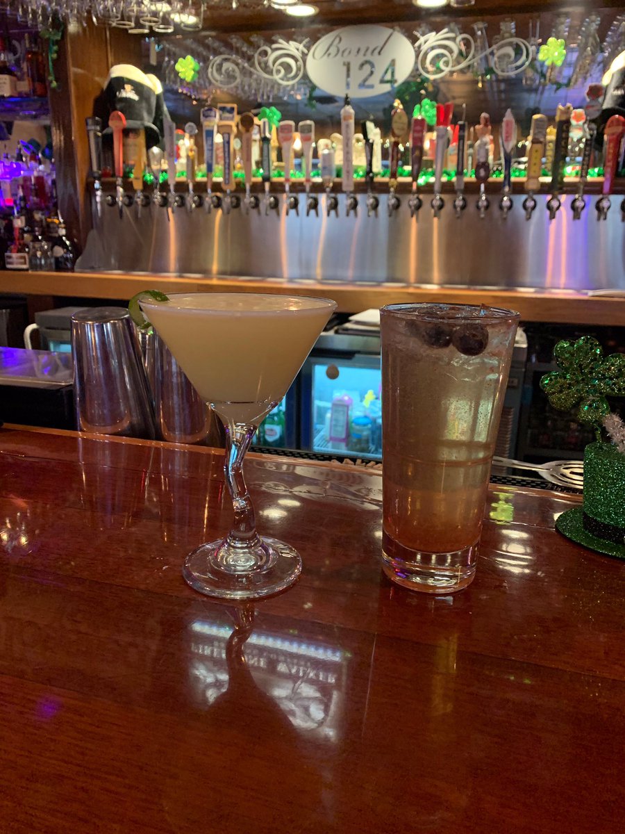 bond124ct's tweet photo. Tonight’s cocktails: a #coconut #lime #martini, and a #blueberry #gin #fizz! https://t.co/dRupGtoxnp
