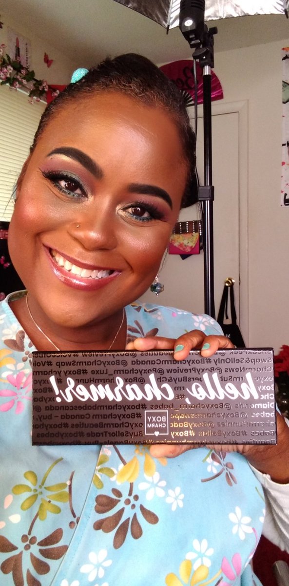 BBeauty1974's tweet photo. Hello my Beautiful Friends 🙋🏽♀️👋🏾🤩 Today's look created using the @boxycharm Hello Charmers eyeshadow palette! #makeup #boxybabe #boxycharm #boxycharmer #makeuplook #makeupaddict https://t.co/FH6uP6UKkO