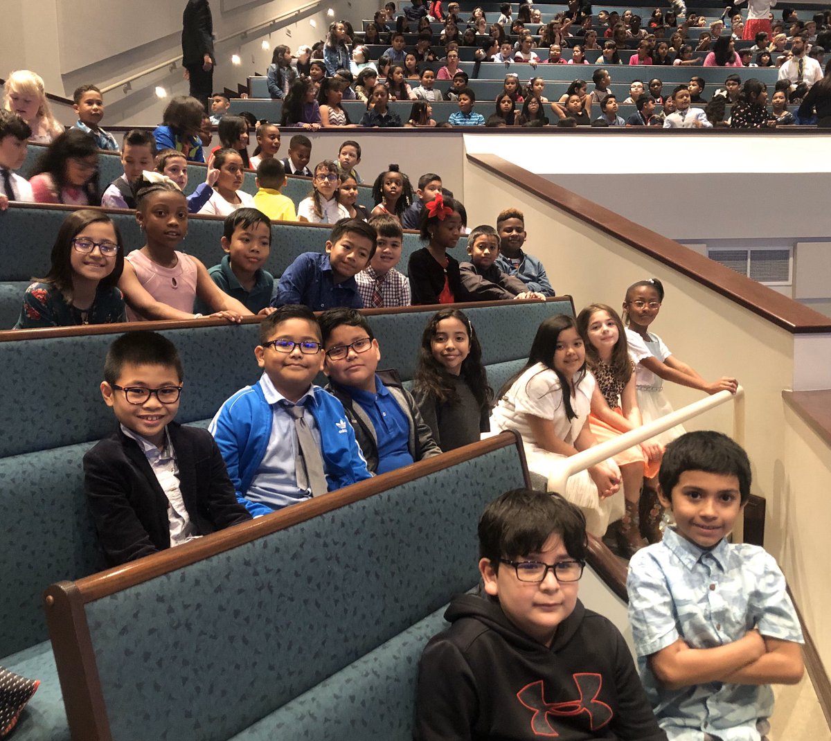 MsTighe3rdGrade's tweet photo. 🎶Lewisville Lake Symphony🎶
#ParkwayES
#LISDCulture 
#MsTighe3rdGrade https://t.co/nmzmNHVBsx