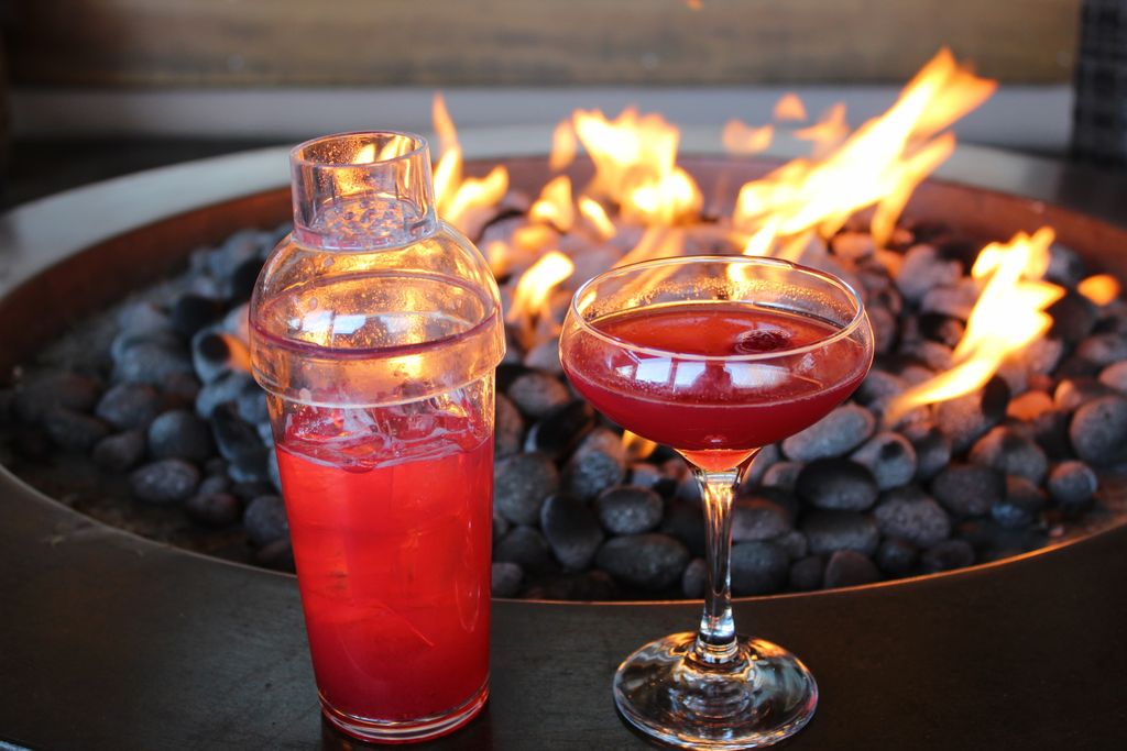 Do you want to win a $200 gift card? Get ready for our Cocktail Bracket! Fill out your predictions before March 22nd, and then get ready to compete as cocktails go head-to-head to win drink of the week starting March 16th.