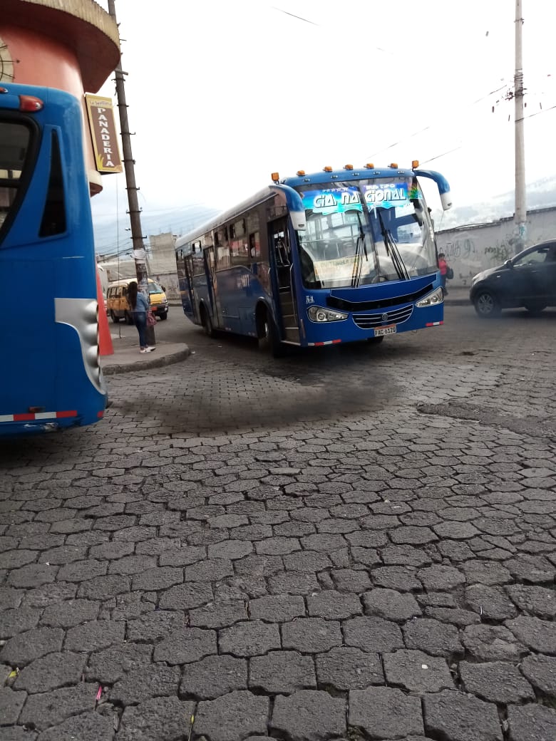 CCatuv's tweet photo. Mientras tanto en la Argelia este es el servicio que reciben nuestros usuarios https://t.co/7QfuGtPL6n