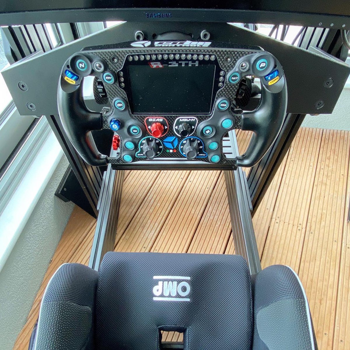 Home sim complete, just in time to turn some laps before heading out to next <a href="/FIAWEC/">FIA World Endurance Championship</a> in Sebring! Thanks <a href="/niallmurray5/">Niall Murray</a> for sorting me out!